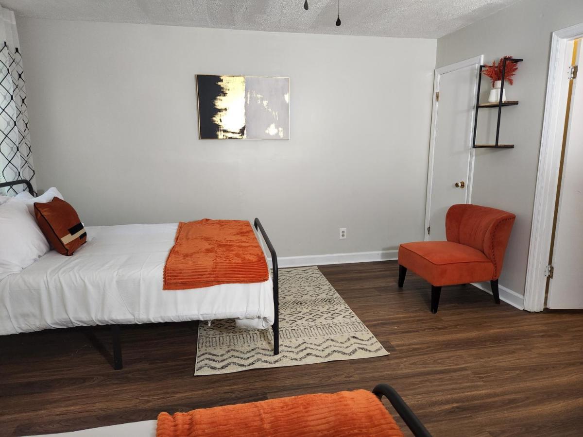 Spacious Centrally Located 3 Bed 2 Bath - Sleeps 8 Montgomery Exterior photo