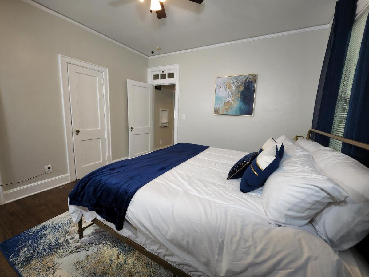 Spacious Centrally Located 3 Bed 2 Bath - Sleeps 8 Montgomery Exterior photo