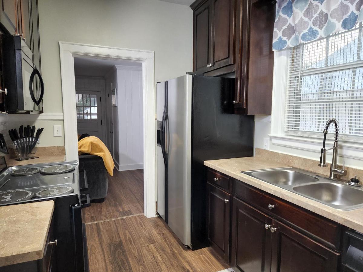 Spacious Centrally Located 3 Bed 2 Bath - Sleeps 8 Montgomery Exterior photo